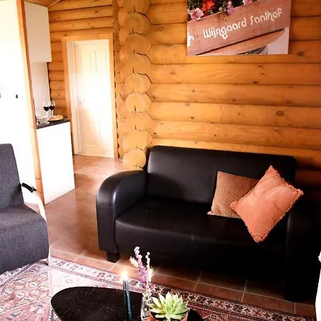 Bed & Breakfast Wijngaard Saalhof Wognum